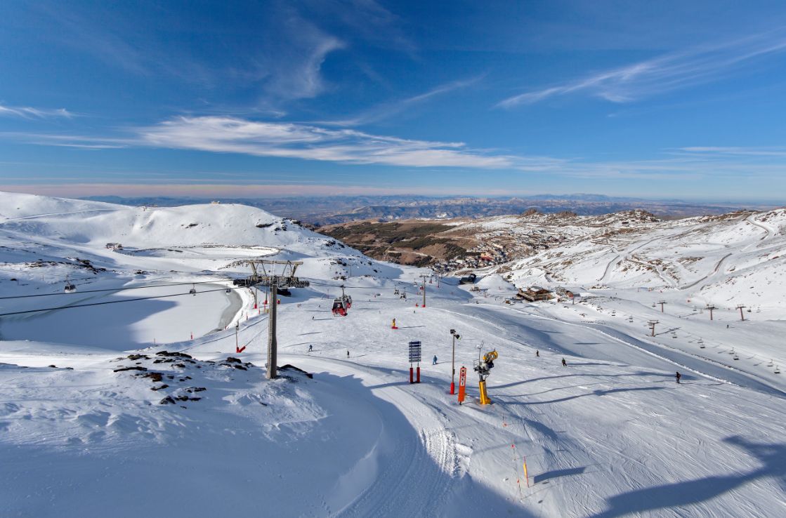 estacion de esqui pradollano sierra nevada